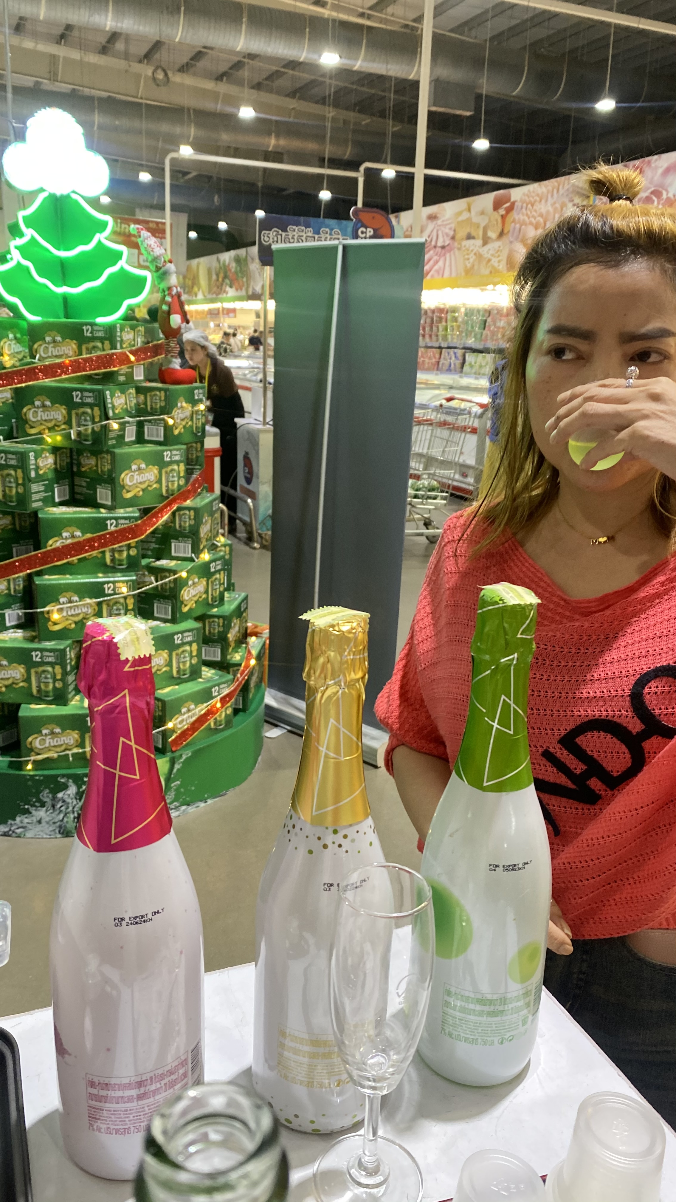 Sparkling Fruit Wine Testing Success at Makro Market Day 3 Highlights - Image 23